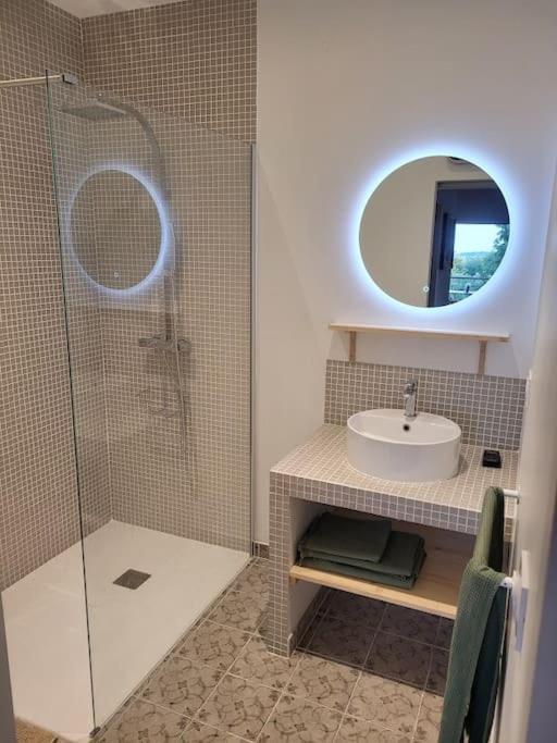 Appartement De Charme Dans Ancienne Cave A Vin เลอบูลู ภายนอก รูปภาพ