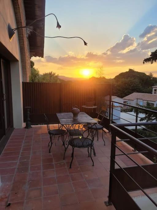 Appartement De Charme Dans Ancienne Cave A Vin เลอบูลู ภายนอก รูปภาพ