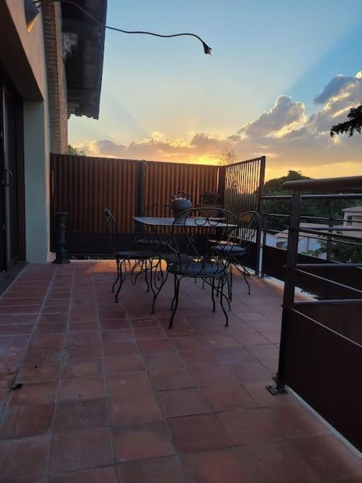 Appartement De Charme Dans Ancienne Cave A Vin เลอบูลู ภายนอก รูปภาพ